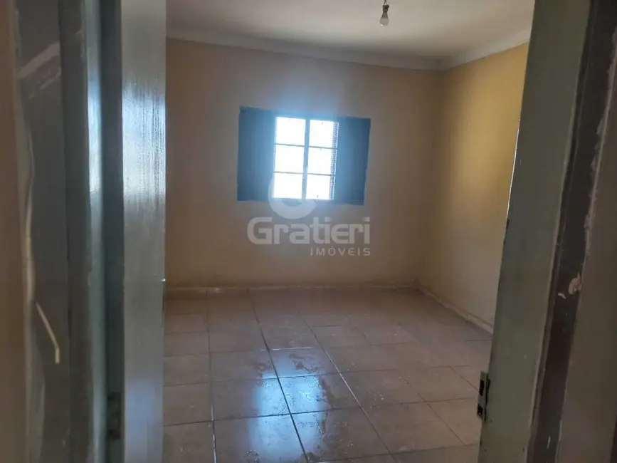 Foto 2 de Casa com 2 quartos à venda, 228m2 em Jardim Santa Lúcia, Araraquara - SP