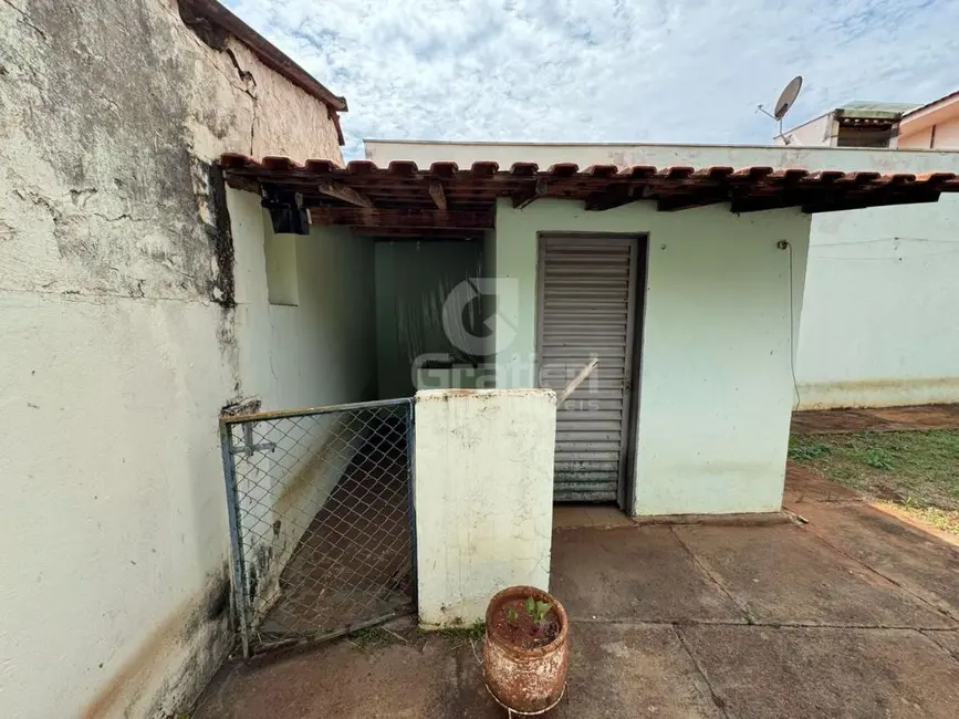 Casa com 3 quartos à venda, 170m2 em Jardim Ártico, Araraquara - SP - imagem 6 Foto 6 de Casa com 3 quartos à venda, 170m2 em Jardim Ártico, Araraquara - SP