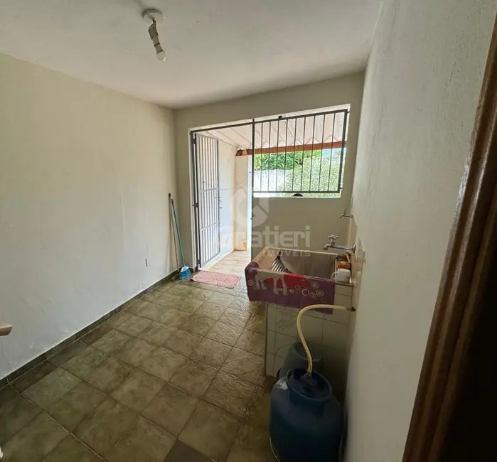 Casa com 3 quartos à venda, 170m2 em Jardim Ártico, Araraquara - SP - imagem 4 Foto 4 de Casa com 3 quartos à venda, 170m2 em Jardim Ártico, Araraquara - SP