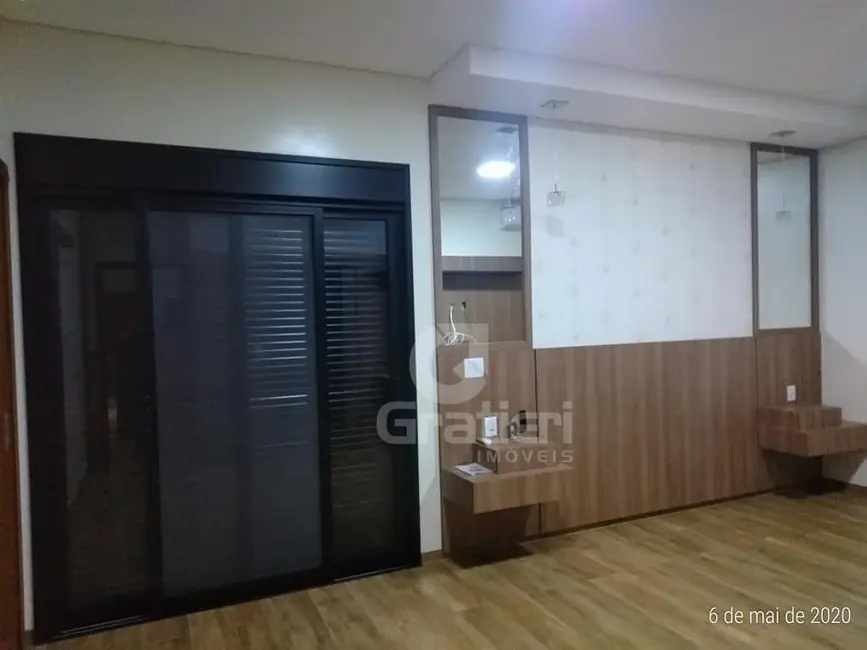Casa de Condomínio com 3 quartos à venda, 257m2 em Parque Residencial Damha, Araraquara - SP - imagem 4 Foto 4 de Casa de Condomínio com 3 quartos à venda, 257m2 em Parque Residencial Damha, Araraquara - SP