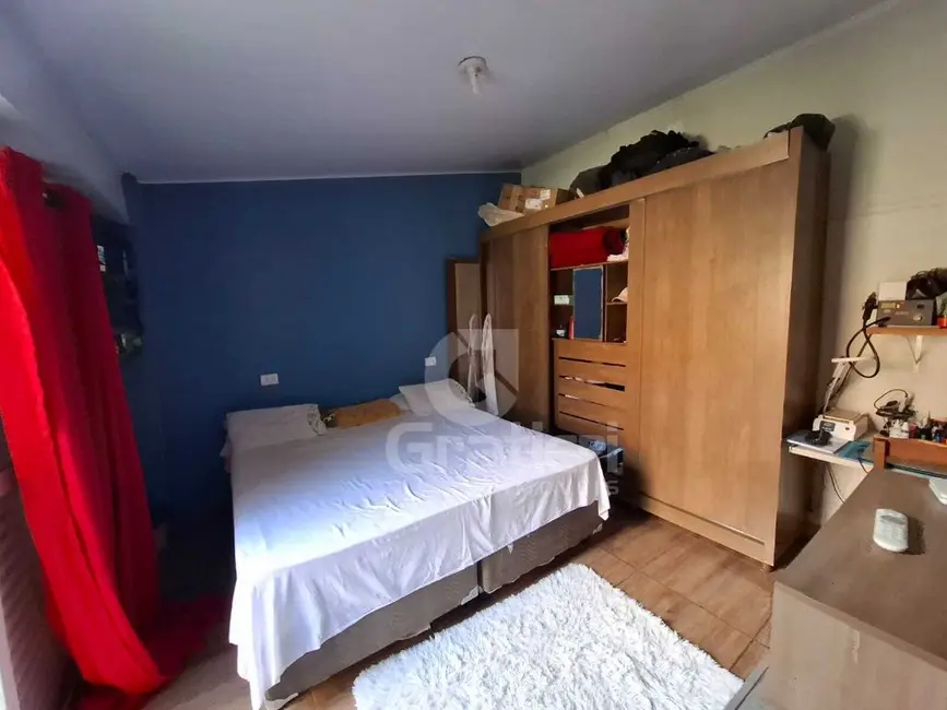 Casa com 3 quartos à venda, 177m2 em Jardim Maria Luiza, Araraquara - SP - imagem 8 Foto 8 de Casa com 3 quartos à venda, 177m2 em Jardim Maria Luiza, Araraquara - SP
