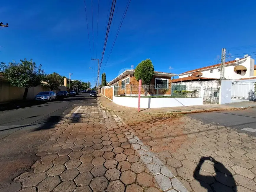 Casa com 3 quartos à venda, 208m2 em Vila José Bonifácio, Araraquara - SP - imagem 7 Foto 7 de Casa com 3 quartos à venda, 208m2 em Vila José Bonifácio, Araraquara - SP