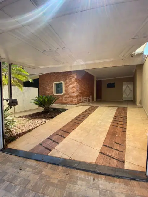 Casa com 4 quartos à venda, 286m2 em Centro, Araraquara - SP - imagem 6 Foto 6 de Casa com 4 quartos à venda, 286m2 em Centro, Araraquara - SP