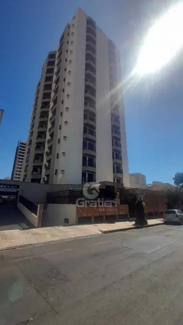 Foto 2 de Apartamento com 2 quartos à venda, 81m2 em Centro, Araraquara - SP