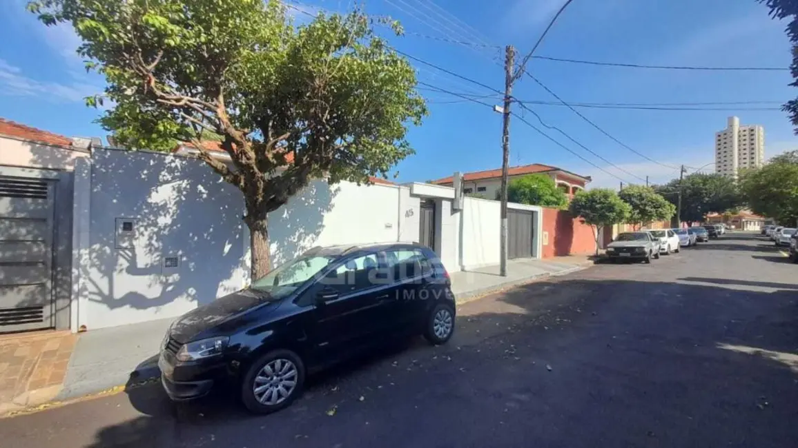 Casa com 3 quartos à venda, 237m2 em Centro, Araraquara - SP - imagem 8 Foto 8 de Casa com 3 quartos à venda, 237m2 em Centro, Araraquara - SP