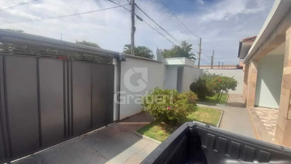 Casa com 3 quartos à venda, 237m2 em Centro, Araraquara - SP - imagem 7 Foto 7 de Casa com 3 quartos à venda, 237m2 em Centro, Araraquara - SP