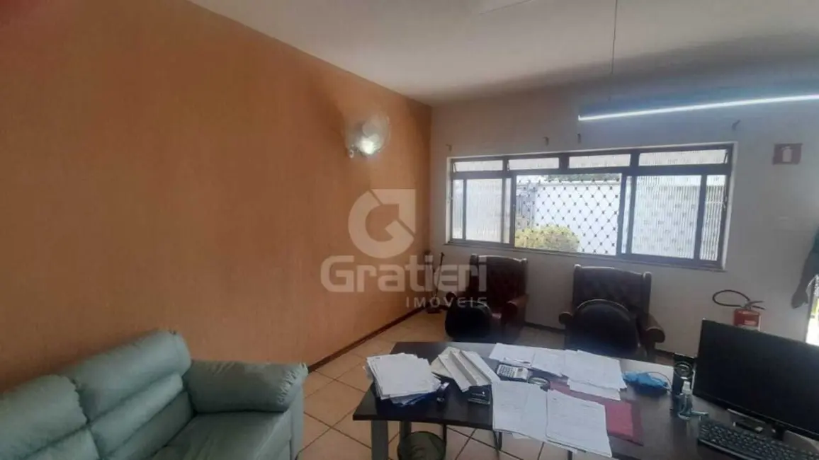 Casa com 3 quartos à venda, 237m2 em Centro, Araraquara - SP - imagem 9 Foto 9 de Casa com 3 quartos à venda, 237m2 em Centro, Araraquara - SP