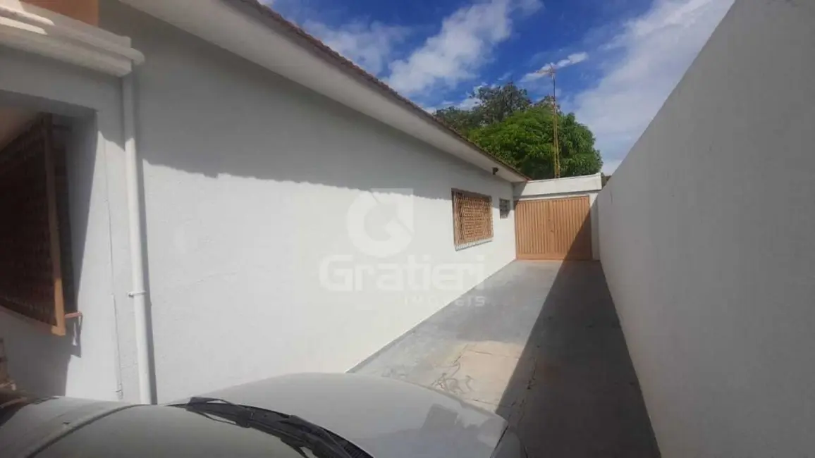 Foto 2 de Casa com 3 quartos à venda, 237m2 em Centro, Araraquara - SP