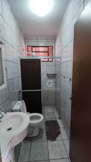 Casa com 3 quartos para alugar, 202m2 em Jardim Gardênias, Araraquara - SP - imagem 9 Foto 9 de Casa com 3 quartos para alugar, 202m2 em Jardim Gardênias, Araraquara - SP