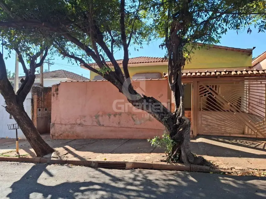 Foto 3 de Casa com 3 quartos à venda, 201m2 em Jardim Tamoio, Araraquara - SP