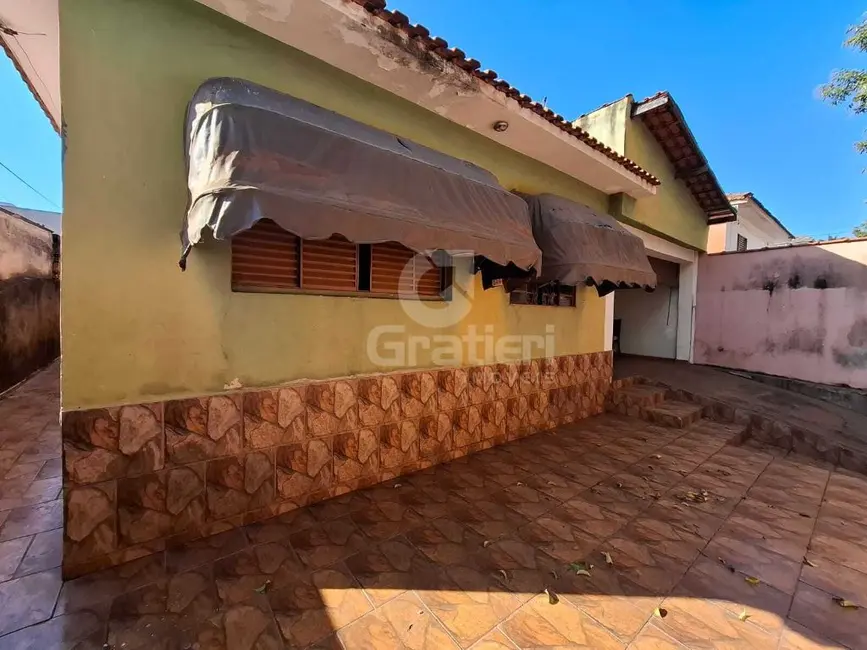 Foto 4 de Casa com 3 quartos à venda, 201m2 em Jardim Tamoio, Araraquara - SP