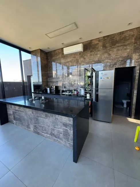 Casa de Condomínio com 3 quartos à venda, 234m2 em Araraquara - SP - imagem 7 Foto 7 de Casa de Condomínio com 3 quartos à venda, 234m2 em Araraquara - SP