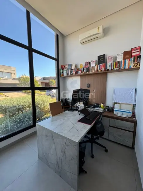 Casa de Condomínio com 3 quartos à venda, 234m2 em Araraquara - SP - imagem 3 Foto 3 de Casa de Condomínio com 3 quartos à venda, 234m2 em Araraquara - SP