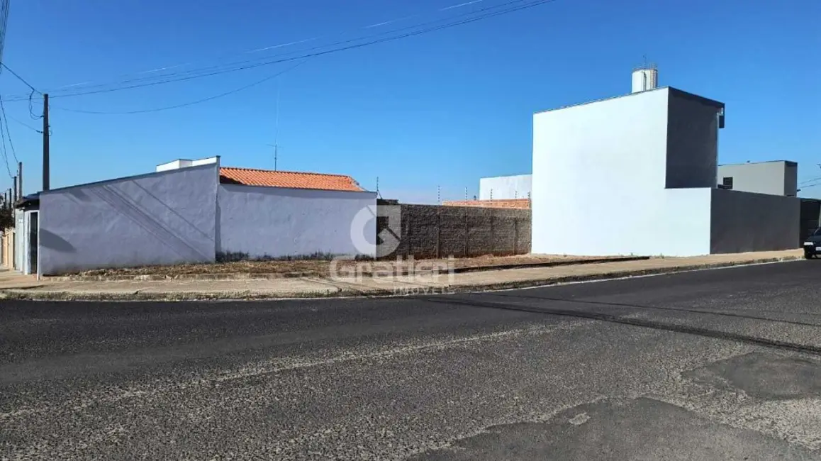 Foto 1 de Terreno / Lote à venda, 220m2 em Parque Igaçaba, Araraquara - SP