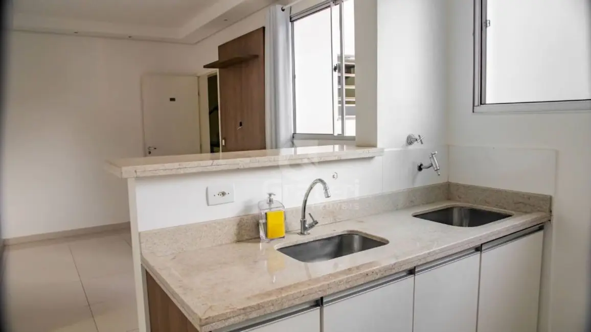 Foto 3 de Apartamento com 2 quartos à venda, 44m2 em Jardim Residencial Elvio Lupo, Araraquara - SP