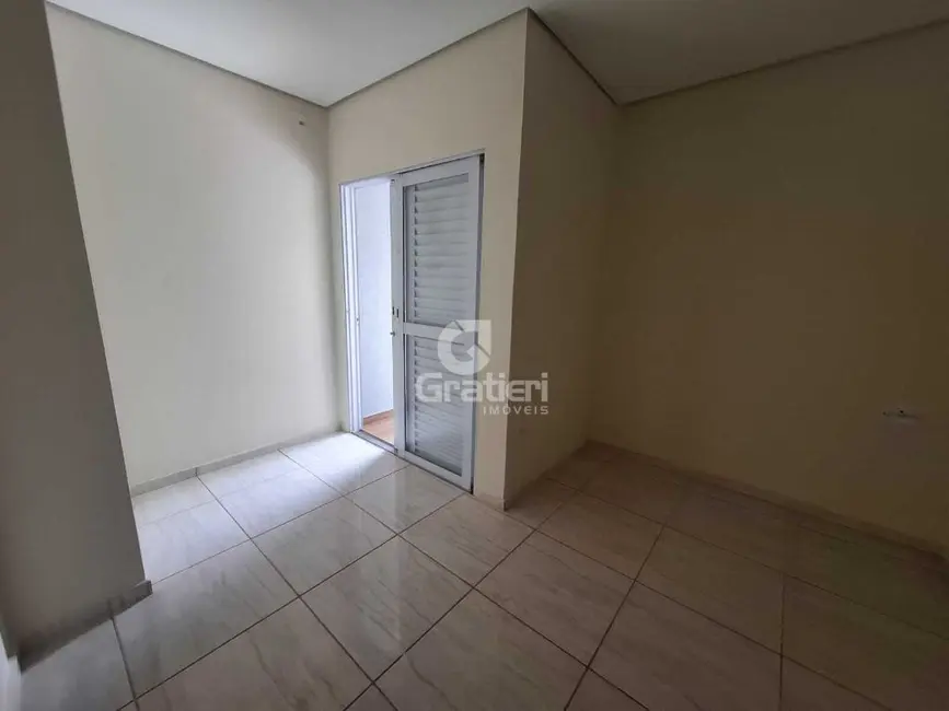Sobrado com 3 quartos para alugar, 149m2 em Vila Melhado, Araraquara - SP - imagem 9 Foto 9 de Sobrado com 3 quartos para alugar, 149m2 em Vila Melhado, Araraquara - SP