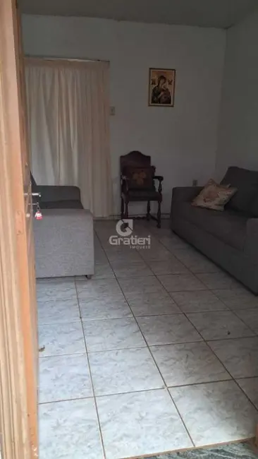 Casa com 3 quartos à venda, 110m2 em Araraquara - SP - imagem 2 Foto 2 de Casa com 3 quartos à venda, 110m2 em Araraquara - SP