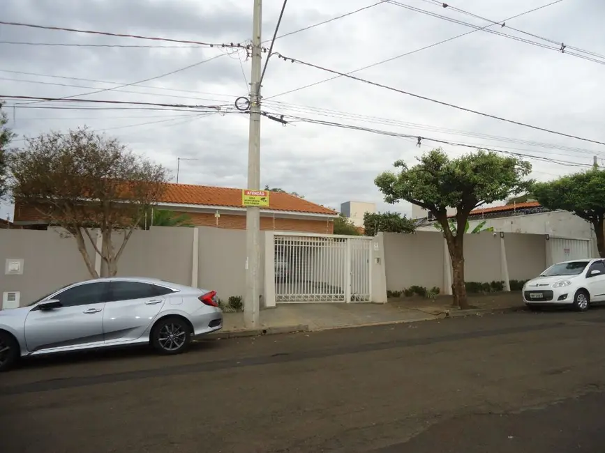 Casa com 3 quartos à venda, 222m2 em Vila Harmonia, Araraquara - SP - imagem 3 Foto 3 de Casa com 3 quartos à venda, 222m2 em Vila Harmonia, Araraquara - SP