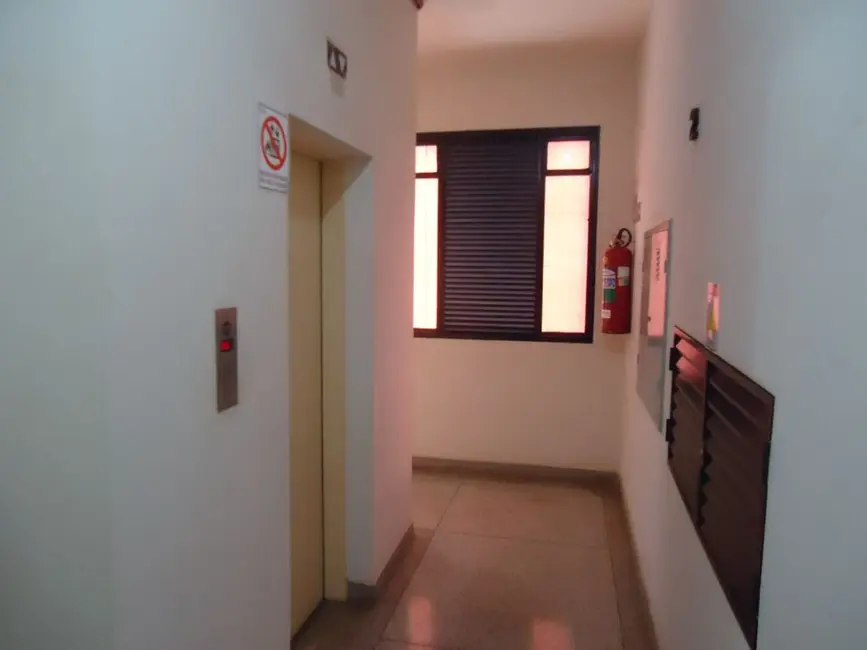 Sala Comercial à venda, 74m2 em Centro, Araraquara - SP - imagem 5 Foto 5 de Sala Comercial à venda, 74m2 em Centro, Araraquara - SP