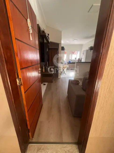 Casa com 2 quartos à venda, 51m2 em Jardim Boa Vista, Araraquara - SP - imagem 4 Foto 4 de Casa com 2 quartos à venda, 51m2 em Jardim Boa Vista, Araraquara - SP