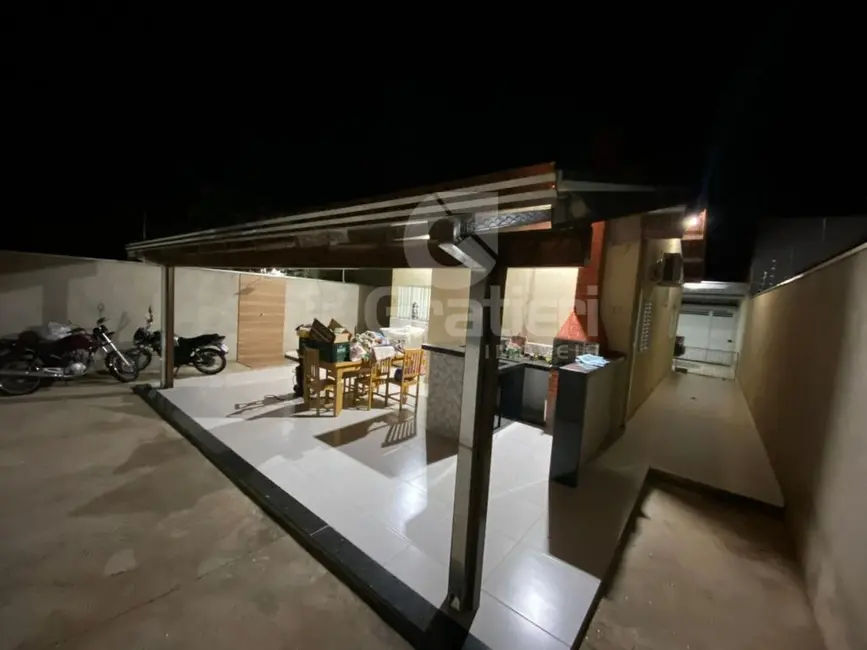 Casa com 2 quartos à venda, 51m2 em Jardim Boa Vista, Araraquara - SP - imagem 1 Foto 1 de Casa com 2 quartos à venda, 51m2 em Jardim Boa Vista, Araraquara - SP