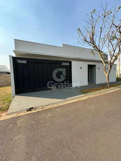 Foto 2 de Casa de Condomínio com 3 quartos à venda, 127m2 em Jardim Marialice, Araraquara - SP