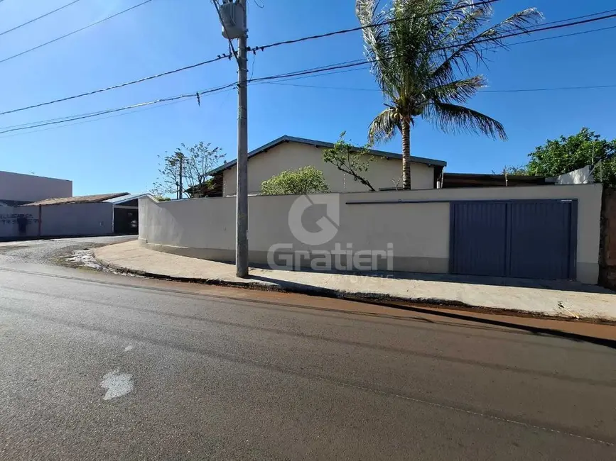 Casa com 3 quartos à venda, 125m2 em Jardim Portugal, Araraquara - SP - imagem 1 Foto 1 de Casa com 3 quartos à venda, 125m2 em Jardim Portugal, Araraquara - SP