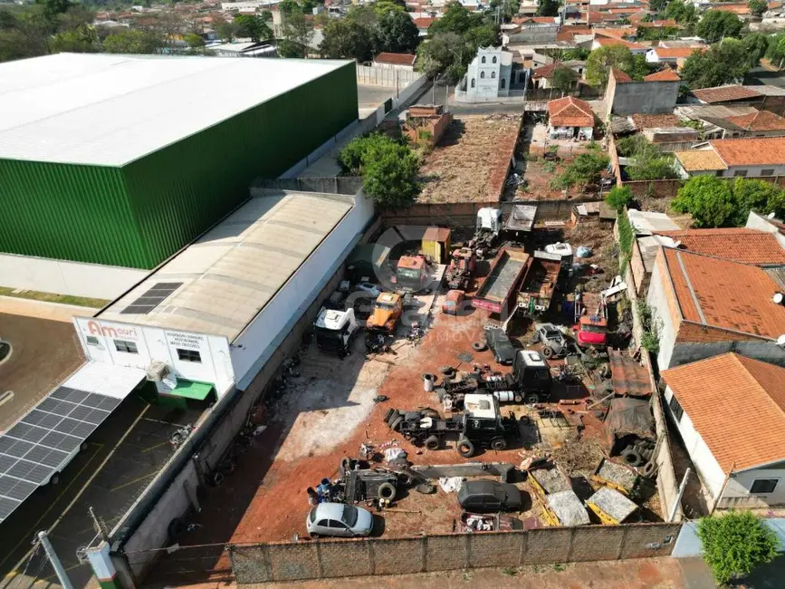 Foto 4 de Terreno / Lote à venda, 1890m2 em Jardim das Paineiras, Araraquara - SP