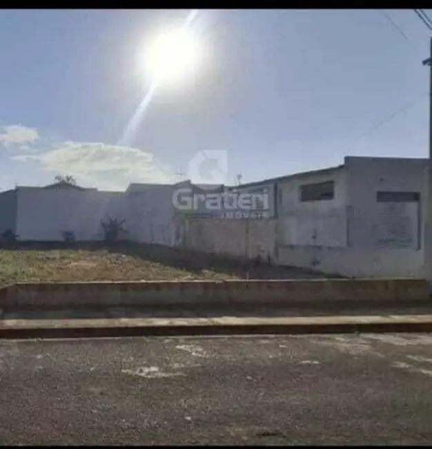 Terreno / Lote à venda, 255m2 em Parque Residencial Vale do Sol, Araraquara - SP - imagem 1 Foto 1 de Terreno / Lote à venda, 255m2 em Parque Residencial Vale do Sol, Araraquara - SP