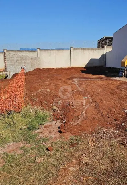 Foto 1 de Terreno / Lote à venda, 250m2 em Parque Laranjeiras, Araraquara - SP