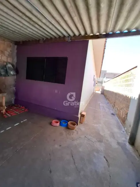 Casa com 1 quarto à venda, 49m2 em Parque São Paulo (Vila Xavier), Araraquara - SP - imagem 3 Foto 3 de Casa com 1 quarto à venda, 49m2 em Parque São Paulo (Vila Xavier), Araraquara - SP