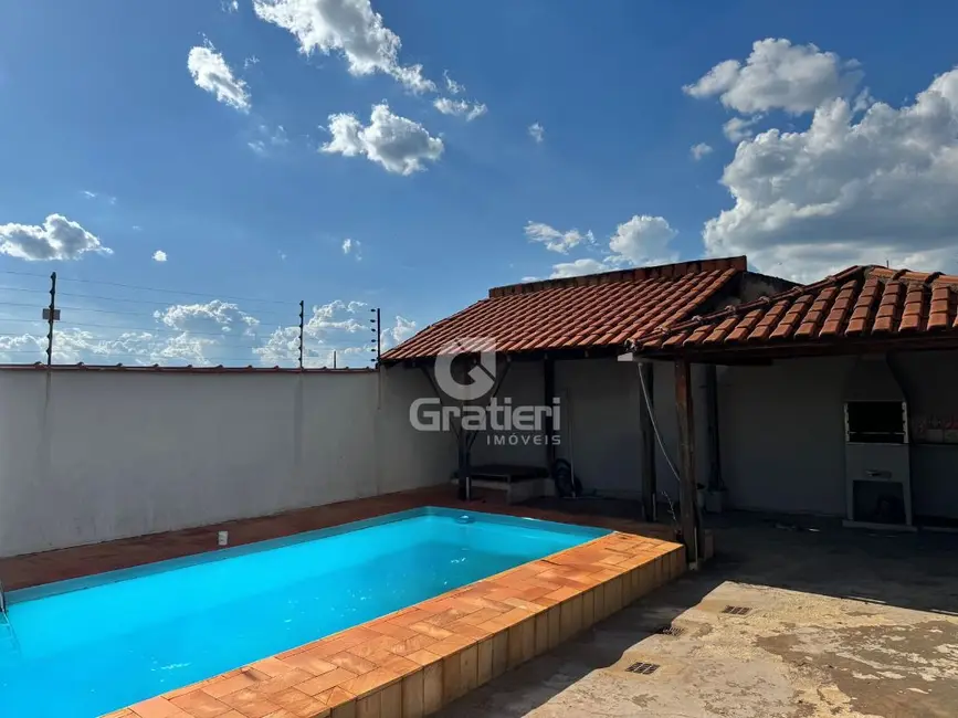 Casa com 3 quartos à venda, 322m2 em Jardim Santa Angelina, Araraquara - SP - imagem 2 Foto 2 de Casa com 3 quartos à venda, 322m2 em Jardim Santa Angelina, Araraquara - SP