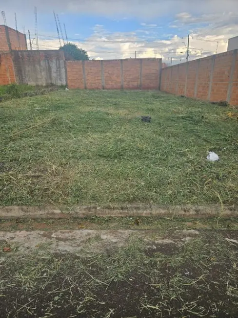 Terreno / Lote à venda, 200m2 em Jardim Boa Vista II, Araraquara - SP - imagem 1 Foto 1 de Terreno / Lote à venda, 200m2 em Jardim Boa Vista II, Araraquara - SP