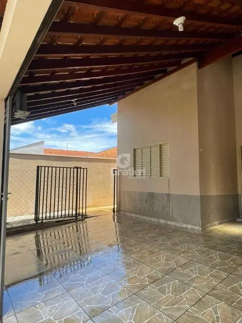 Casa com 2 quartos à venda, 100m2 em Jardim Victório Antônio de Santi II, Araraquara - SP - imagem 4 Foto 4 de Casa com 2 quartos à venda, 100m2 em Jardim Victório Antônio de Santi II, Araraquara - SP