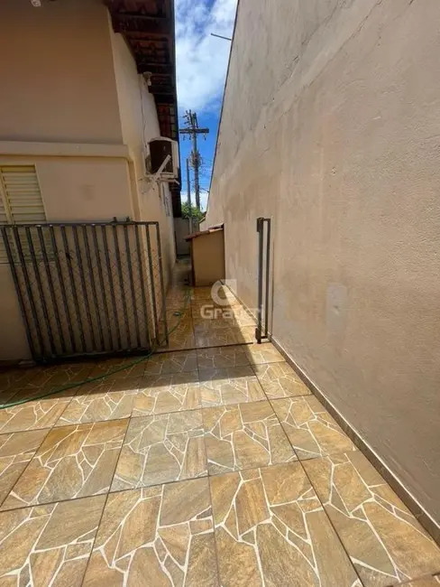 Casa com 2 quartos à venda, 100m2 em Jardim Victório Antônio de Santi II, Araraquara - SP - imagem 5 Foto 5 de Casa com 2 quartos à venda, 100m2 em Jardim Victório Antônio de Santi II, Araraquara - SP