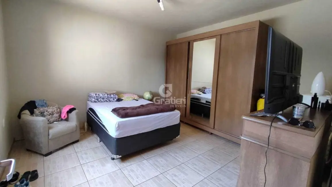 Foto 4 de Casa com 3 quartos à venda, 216m2 em Jardim Quitandinha, Araraquara - SP