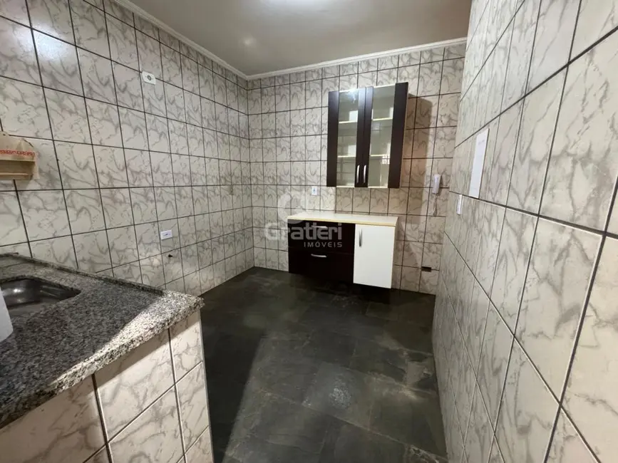 Sobrado com 2 quartos à venda, 61m2 em Jardim Nova Época, Araraquara - SP - imagem 2 Foto 2 de Sobrado com 2 quartos à venda, 61m2 em Jardim Nova Época, Araraquara - SP