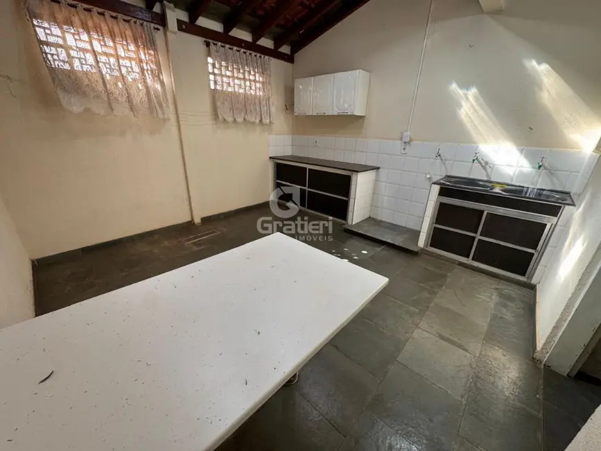 Sobrado com 2 quartos à venda, 61m2 em Jardim Nova Época, Araraquara - SP - imagem 7 Foto 7 de Sobrado com 2 quartos à venda, 61m2 em Jardim Nova Época, Araraquara - SP