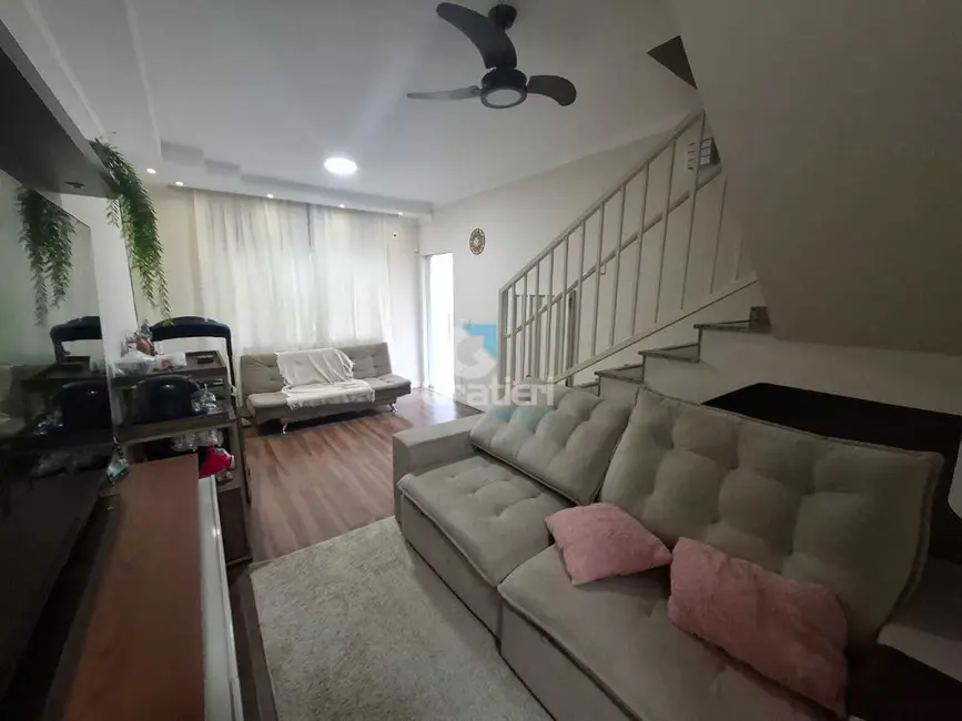 Sobrado com 2 quartos à venda, 172m2 em Jardim Cruzeiro do Sul I, Araraquara - SP - imagem 2 Foto 2 de Sobrado com 2 quartos à venda, 172m2 em Jardim Cruzeiro do Sul I, Araraquara - SP