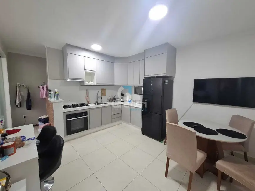 Sobrado com 2 quartos à venda, 172m2 em Jardim Cruzeiro do Sul I, Araraquara - SP - imagem 8 Foto 8 de Sobrado com 2 quartos à venda, 172m2 em Jardim Cruzeiro do Sul I, Araraquara - SP