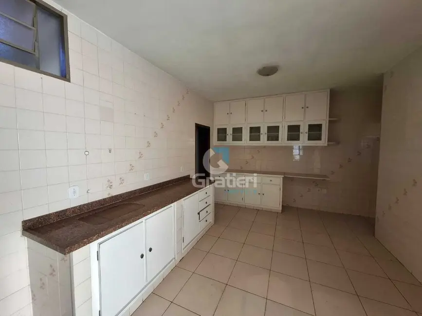 Foto 5 de Casa com 3 quartos à venda, 180m2 em Jardim das Estações (Vila Xavier), Araraquara - SP