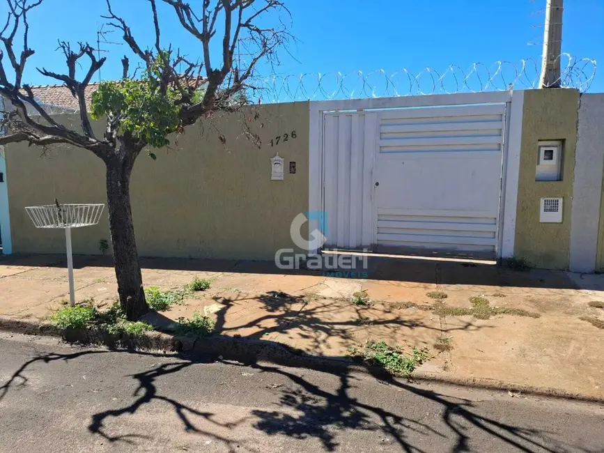 Foto 1 de Casa com 3 quartos à venda, 180m2 em Jardim das Estações (Vila Xavier), Araraquara - SP
