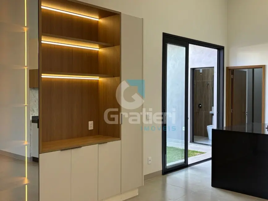 Casa de Condomínio com 3 quartos à venda, 165m2 em Residencial Village Damha III, Araraquara - SP - imagem 4 Foto 4 de Casa de Condomínio com 3 quartos à venda, 165m2 em Residencial Village Damha III, Araraquara - SP