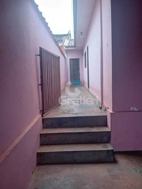 Foto 4 de Casa com 2 quartos à venda, 105m2 em Parque São Paulo (Vila Xavier), Araraquara - SP