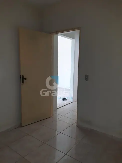 Casa com 3 quartos à venda, 120m2 em Jardim Adalberto Frederico de Oliveira Roxo I, Araraquara - SP - imagem 7 Foto 7 de Casa com 3 quartos à venda, 120m2 em Jardim Adalberto Frederico de Oliveira Roxo I, Araraquara - SP