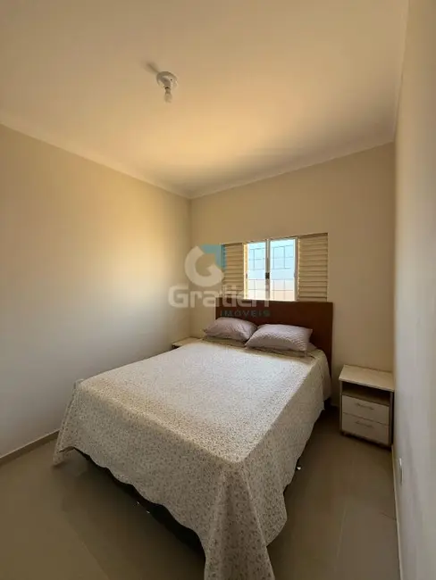 Foto 2 de Sobrado com 3 quartos à venda, 144m2 em Jardim Marialice, Araraquara - SP