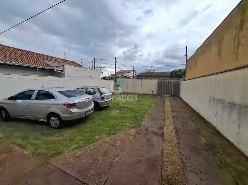 Foto 1 de Casa com 2 quartos à venda, 84m2 em Jardim das Gaivotas, Araraquara - SP