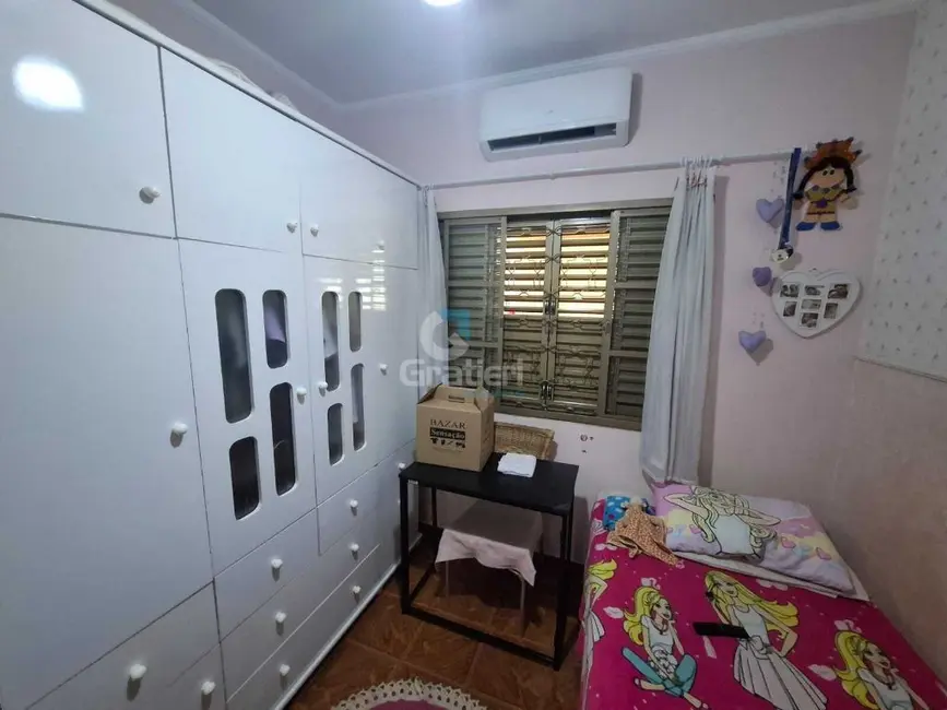 Foto 4 de Casa com 2 quartos à venda, 84m2 em Jardim das Gaivotas, Araraquara - SP