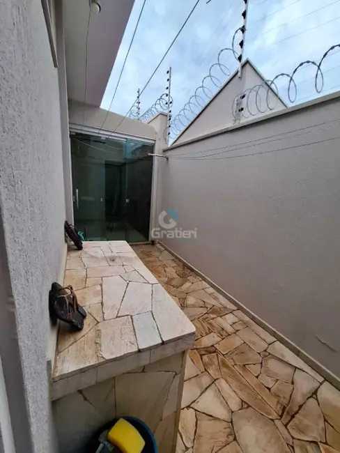Foto 9 de Casa com 3 quartos à venda, 206m2 em Residencial Cambuy, Araraquara - SP