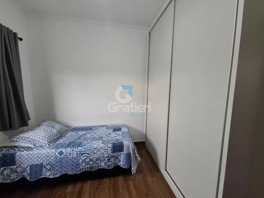 Foto 9 de Casa com 3 quartos à venda, 130m2 em Jardim Arangá, Araraquara - SP